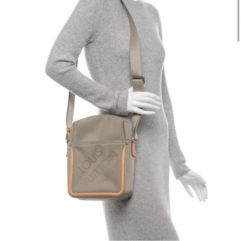 🔥SALE PRICE🔥🩶Louis Vuitton Unisex Damier Geant Citadan Shoulder Bag - Picture 5 of 17